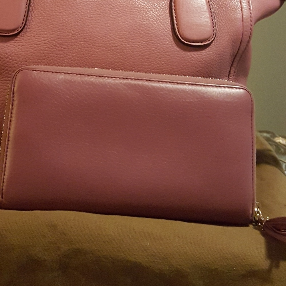 🍿 Gucci LG Soho tassel organizer wallet (only) - Picture 2 of 7